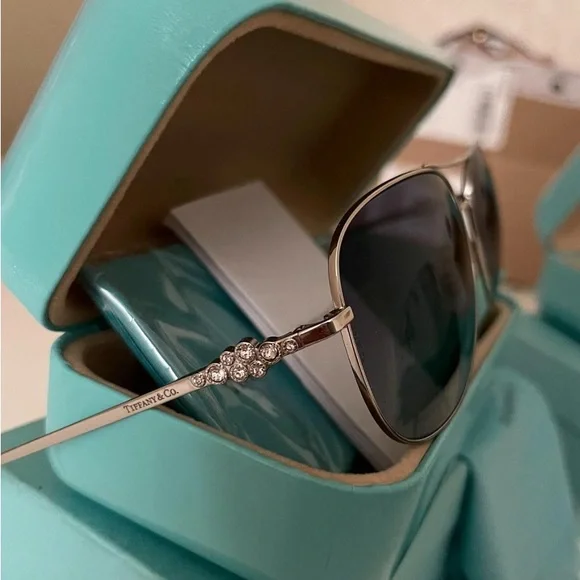 Tiffany & Co. Aviator Sunglasses with Case Tiffany & Co. TF3116 XL (59 - 15) with Blue lenses and Gold  main image 3